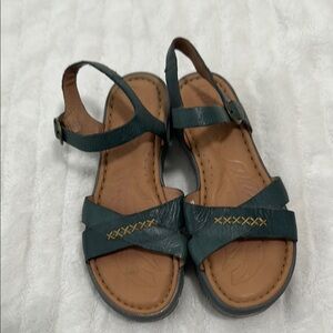 Born Green Leather Sandals with Adjustable Straps